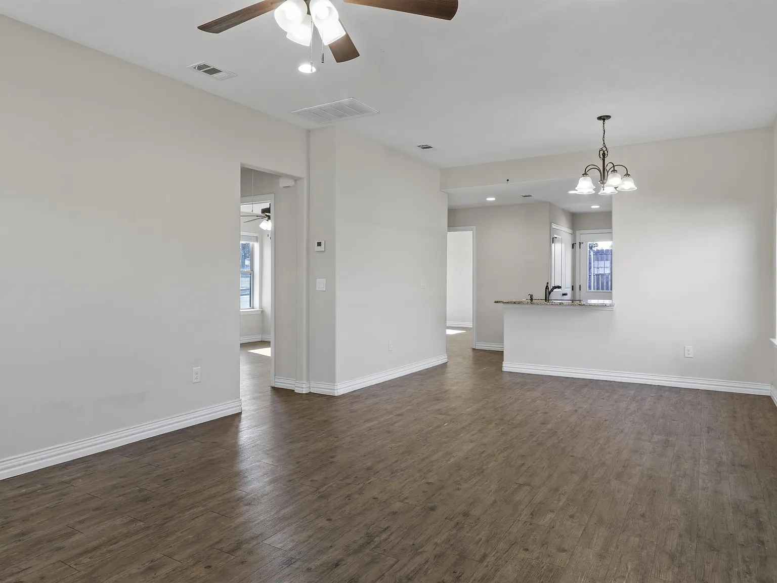 901 North Barrett Ave; Denison 75020_For Sale Okr - 1 — Photo 4