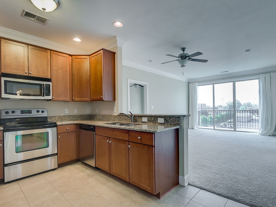 1st image of 539 W 1st Ave APT 312