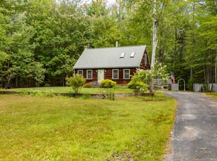 19 Woodridge Dr, Steep Falls, ME 04085