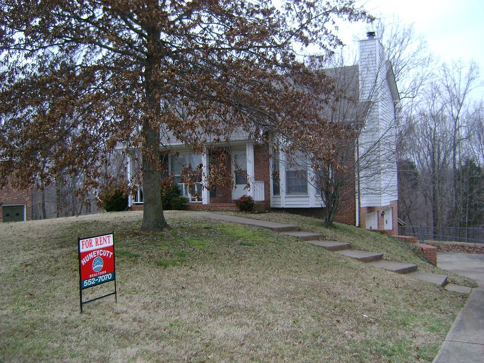 1st image of 750 Acorn Dr