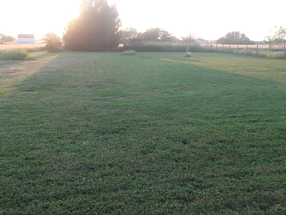 2nd image of 22084 Burns Rd