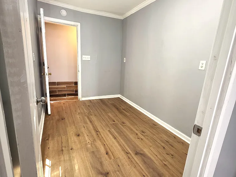 626 Eisenbrown St — Photo 7