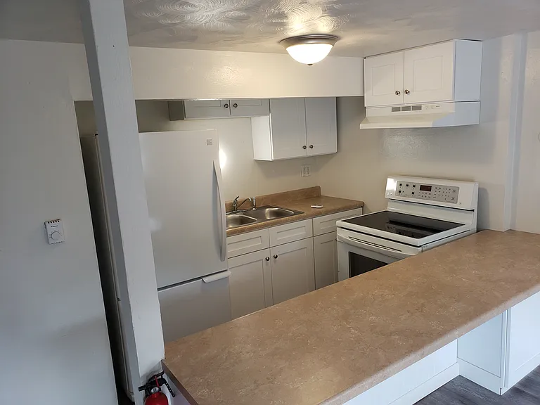 Hampshire Estates Apartments and Self Storage — Photo 40