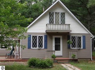 6140 Bear Cub Rd, Alger, MI 48610