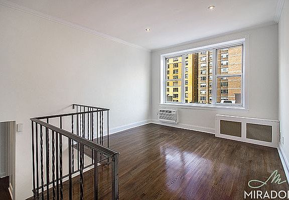 4th image of 440 E 85th St APT 6E