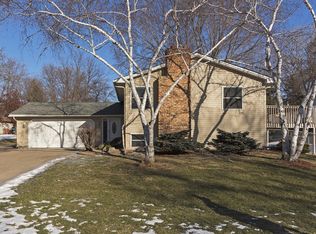 6620 Meadowlark Ln N, Maple Grove, MN 55369