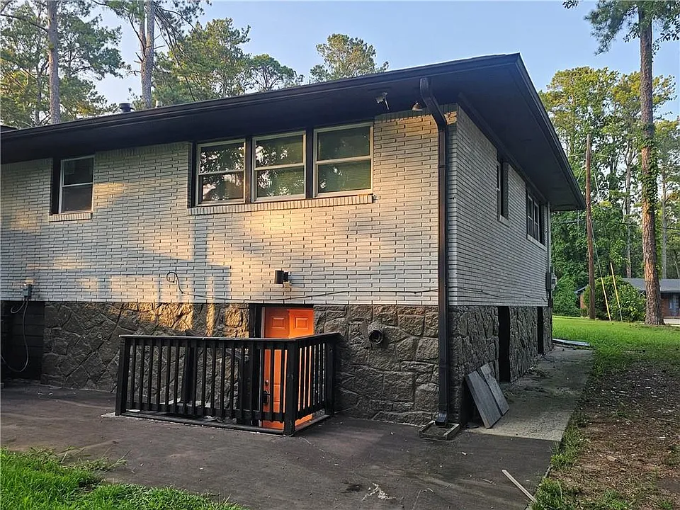 1931 Shepherd Cir SW