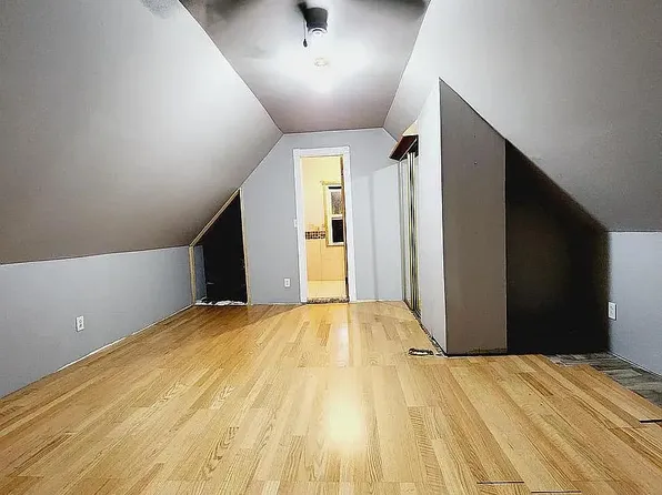 89 West 20th Street image 4 of 6