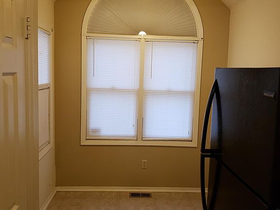 5th image of 7401 E 32nd St N #702