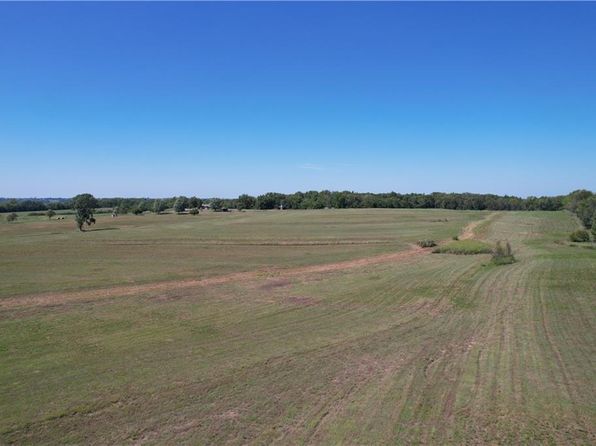 SE Spring Holler Rd, Easton, MO 64443