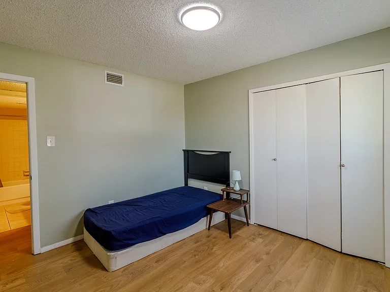 2614 Saint George Dr — Photo 15