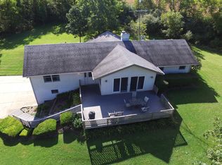 10704 Harmony Hill Rd, Marengo, IL 60152