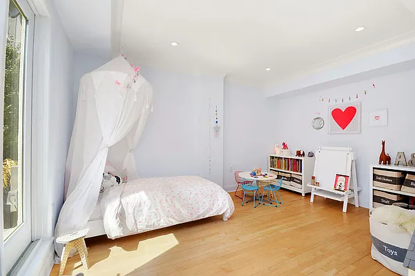 Sold by Corcoran | media 14