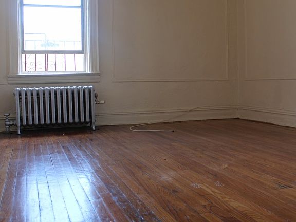 2nd image of 170 Fenimore St APT C1