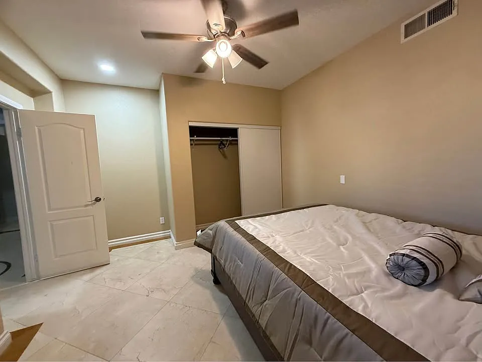 1 bed, 3800 sqft, $925 — Photo 4