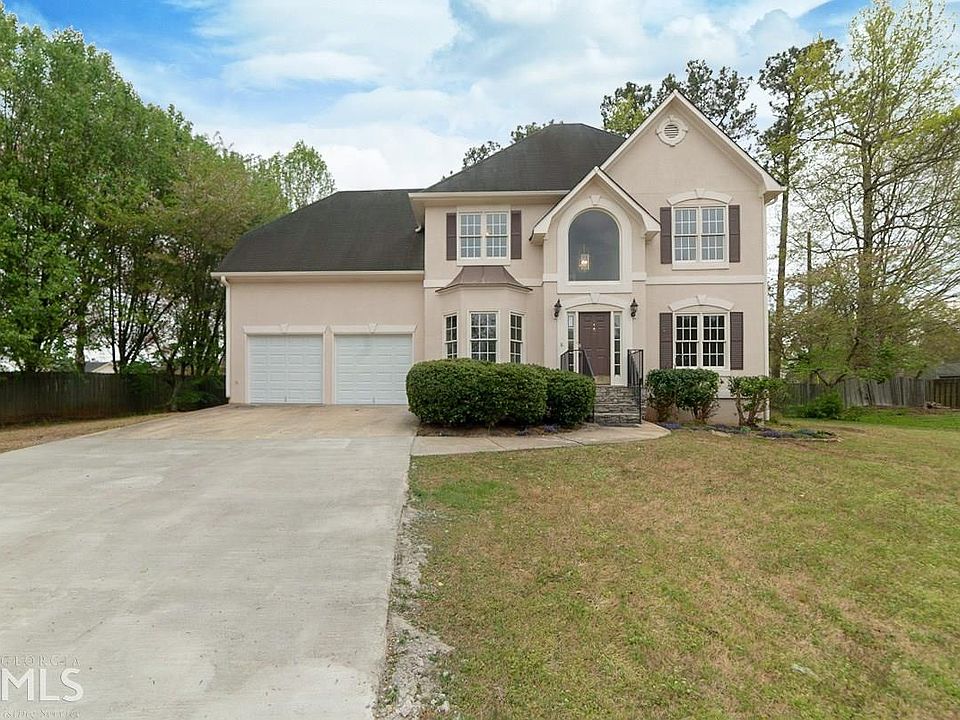 1st image of 207 Thornwood Ln