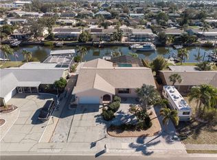 6517 Senegal Palm Way, Apollo Beach, FL 33572