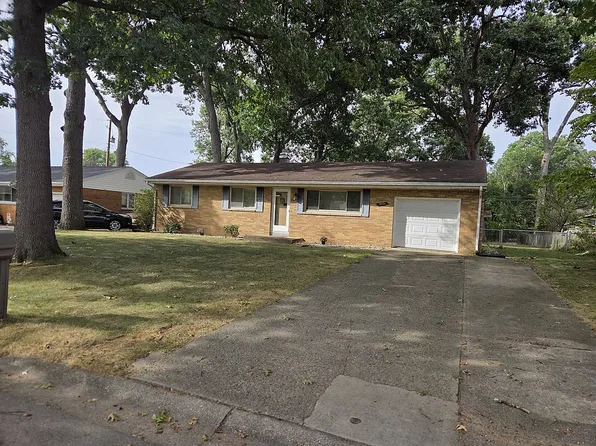 19401 Haviland Dr, South Bend, IN 46637