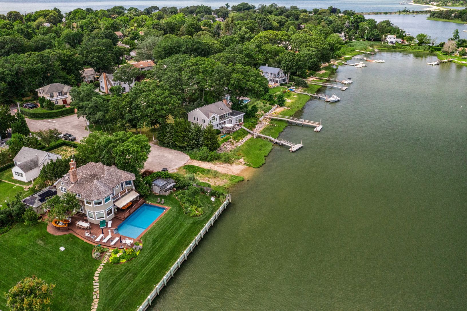  Community Small Bay Vessel Boat Launch