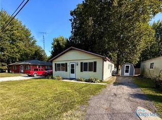 6028 James Rd, Oregon, OH 43616