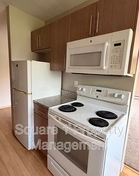 10255 117th St NW #20 — Photo 3