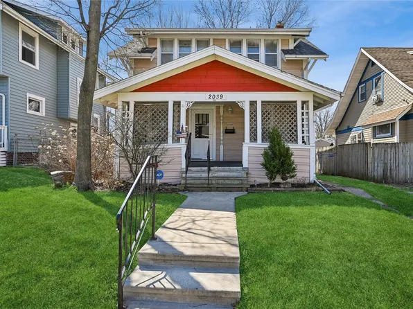 2039 Park Ave SE, Cedar Rapids, IA 52403
