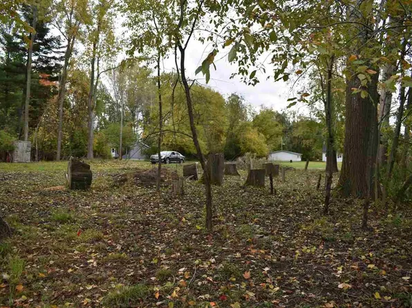 203 N River St, Tawas City, MI 48763