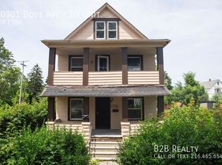 10901 Dove Ave #DN, Cleveland, OH 44105
