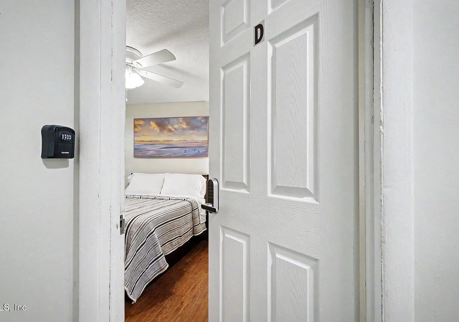 1 bed, 1.0 bath, 134 sqft, $1,079 — Photo 4