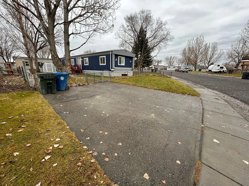 123 Opal Dr