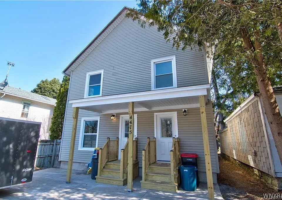 4475 Main St