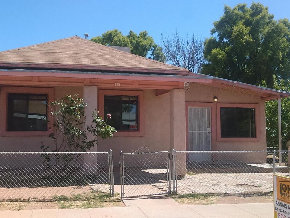2nd image of 913 E 16th St
