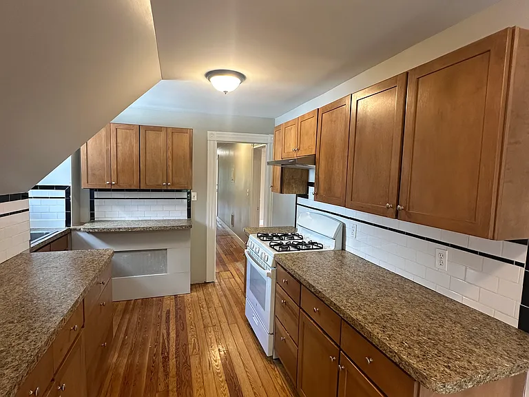 396 Whalley Ave #3 — Photo 8