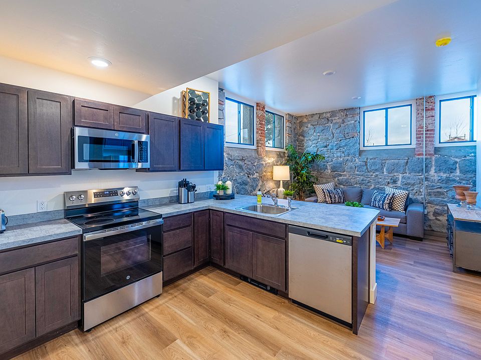 1st image of 718 Pearl St #2B-1Ba-837Sqft