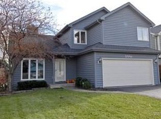2591 Leach Dr, Naperville, IL 60564
