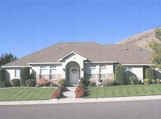 196 Sell Ln, Richland, WA 99352