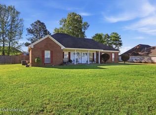 320 White Sand Rd, Florence, MS 39073