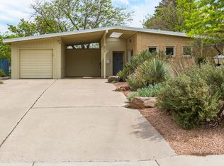 3813 La Hacienda Dr NE, Albuquerque, NM 87110