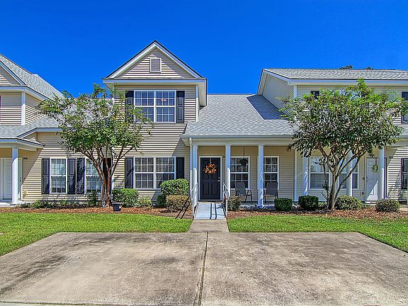 3rd image of 206 Congaree River Dr