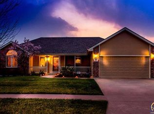 4317 SW Misty Harbor Ave, Topeka, KS 66610