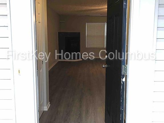 4th image of 7920 Birch Creek Dr
