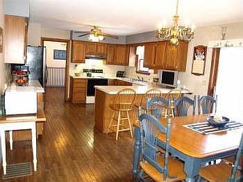 3rd image of 15 Glenerie Ln