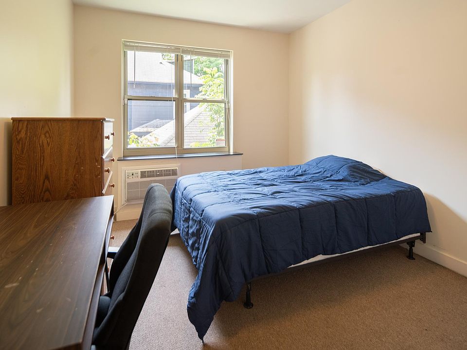 1st image of 116 Catherine St #3
