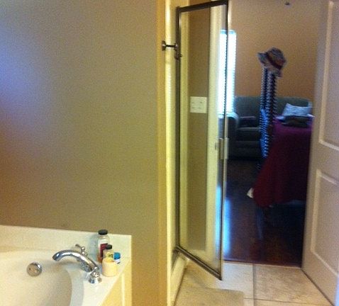 Master Bath, Whirlpool Tub