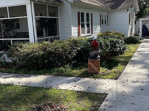 2nd image of 52 Byrnes St