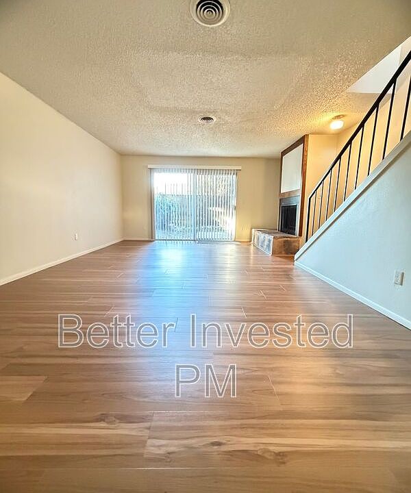 1st image of 966 Marlene St