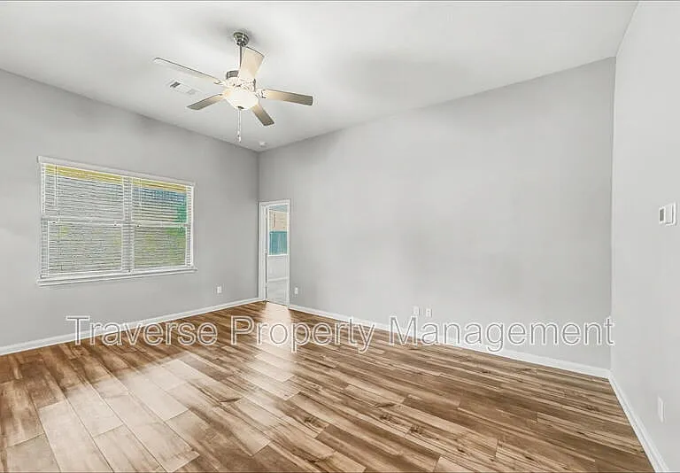 309 Bearman Dr — Photo 7