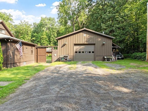 2nd image of 366 Allen Rd