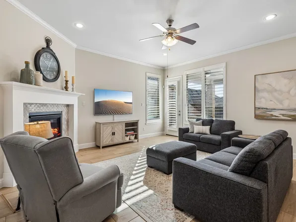 624 Ambrose St, Fort Worth, TX 76131