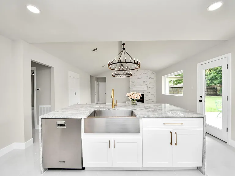 7403 Shady Arbor Ln — Photo 19